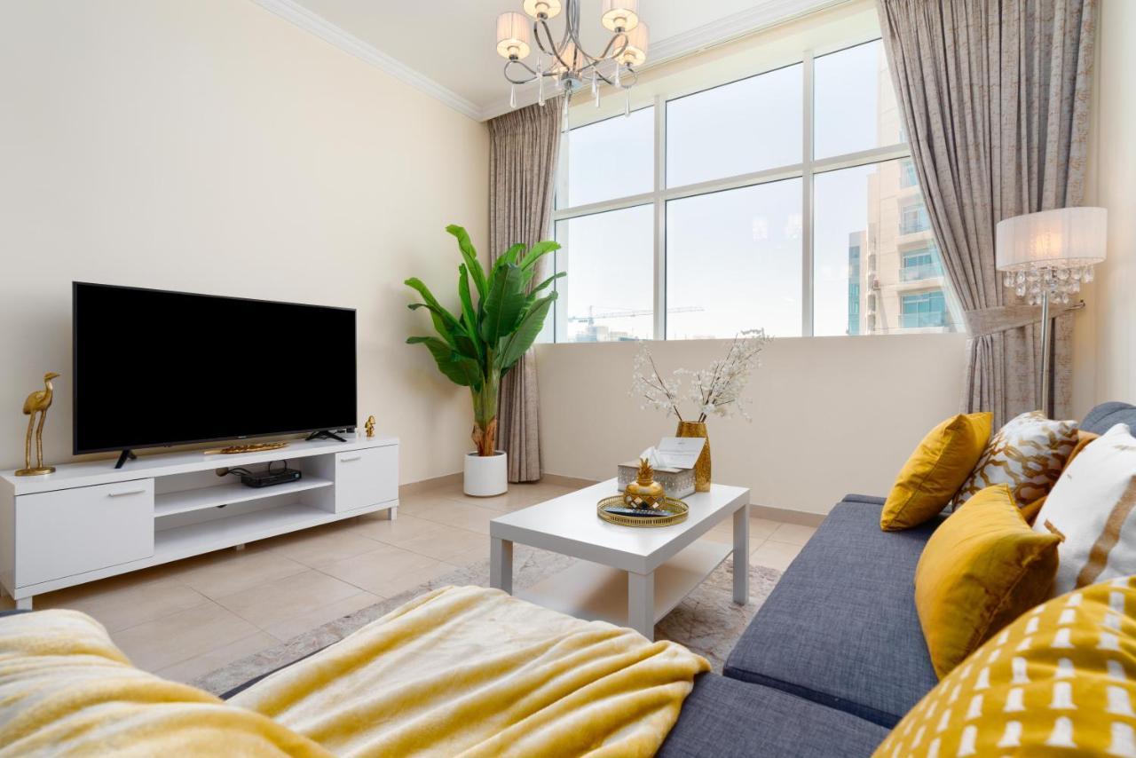 Spacious 2 Beds 5 Min Walk From Dubai Mall With Brand New Gym And Rooftop Swimming Pool Daire Dış mekan fotoğraf