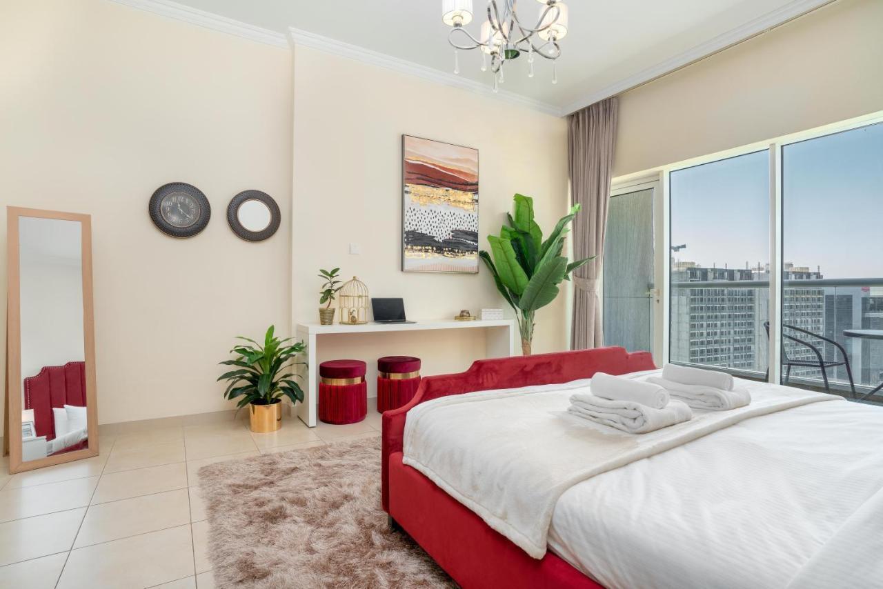 Spacious 2 Beds 5 Min Walk From Dubai Mall With Brand New Gym And Rooftop Swimming Pool Daire Dış mekan fotoğraf