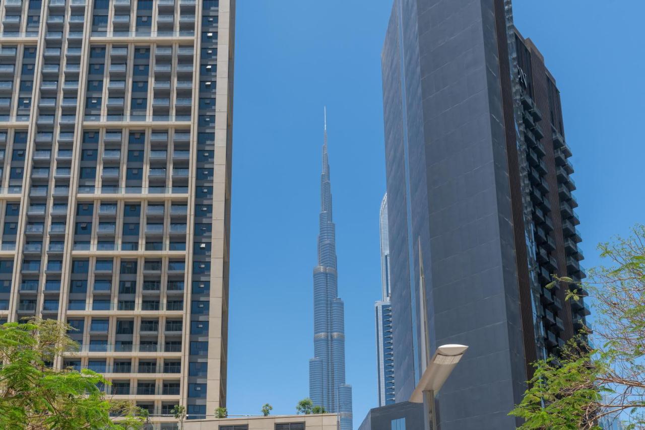 Spacious 2 Beds 5 Min Walk From Dubai Mall With Brand New Gym And Rooftop Swimming Pool Daire Dış mekan fotoğraf