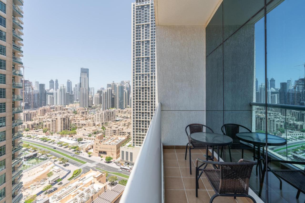Spacious 2 Beds 5 Min Walk From Dubai Mall With Brand New Gym And Rooftop Swimming Pool Daire Dış mekan fotoğraf